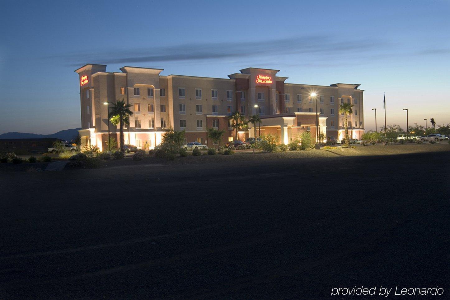 Hampton Inn & Suites Phoenix-Сюрпрайз Экстерьер фото